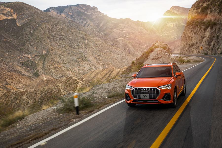 Audi Q3 35 TFSI S-Line 2020 года  (MX) (фото 6 из 40)